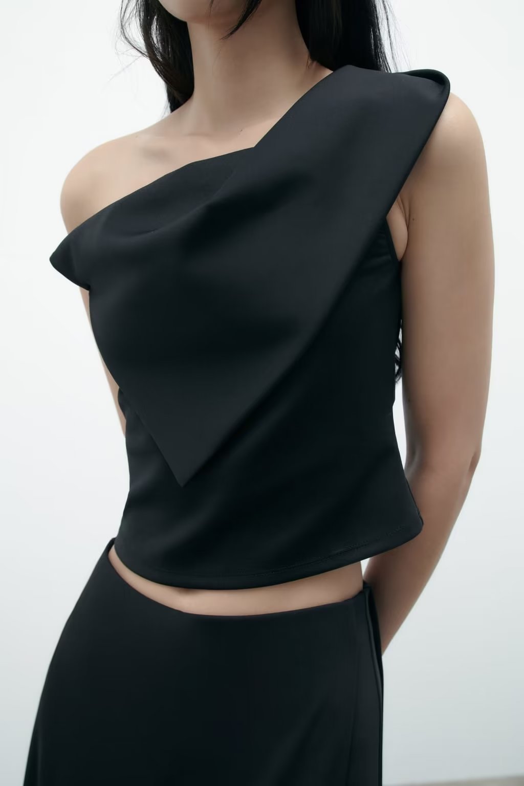 Summer Irregular Asymmetric Short Top Black Oblique Shoulder Cropped Small Top Women