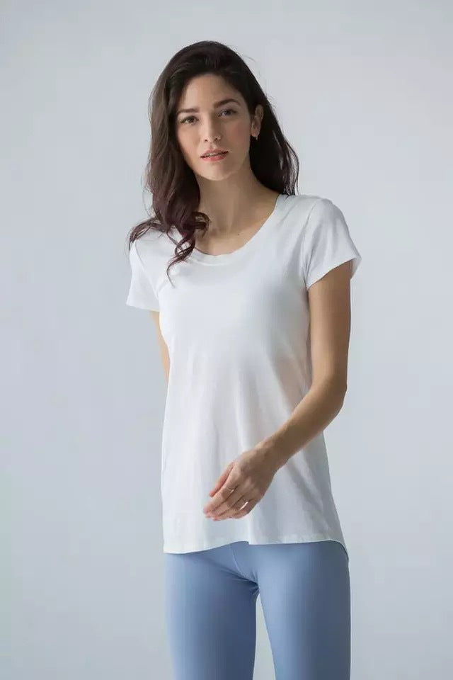 Breathable Yoga Clothes Women Short Sleeved Blouse Backless T Yoga Lightweight Loose Exercise T Shirt Workout Clothes