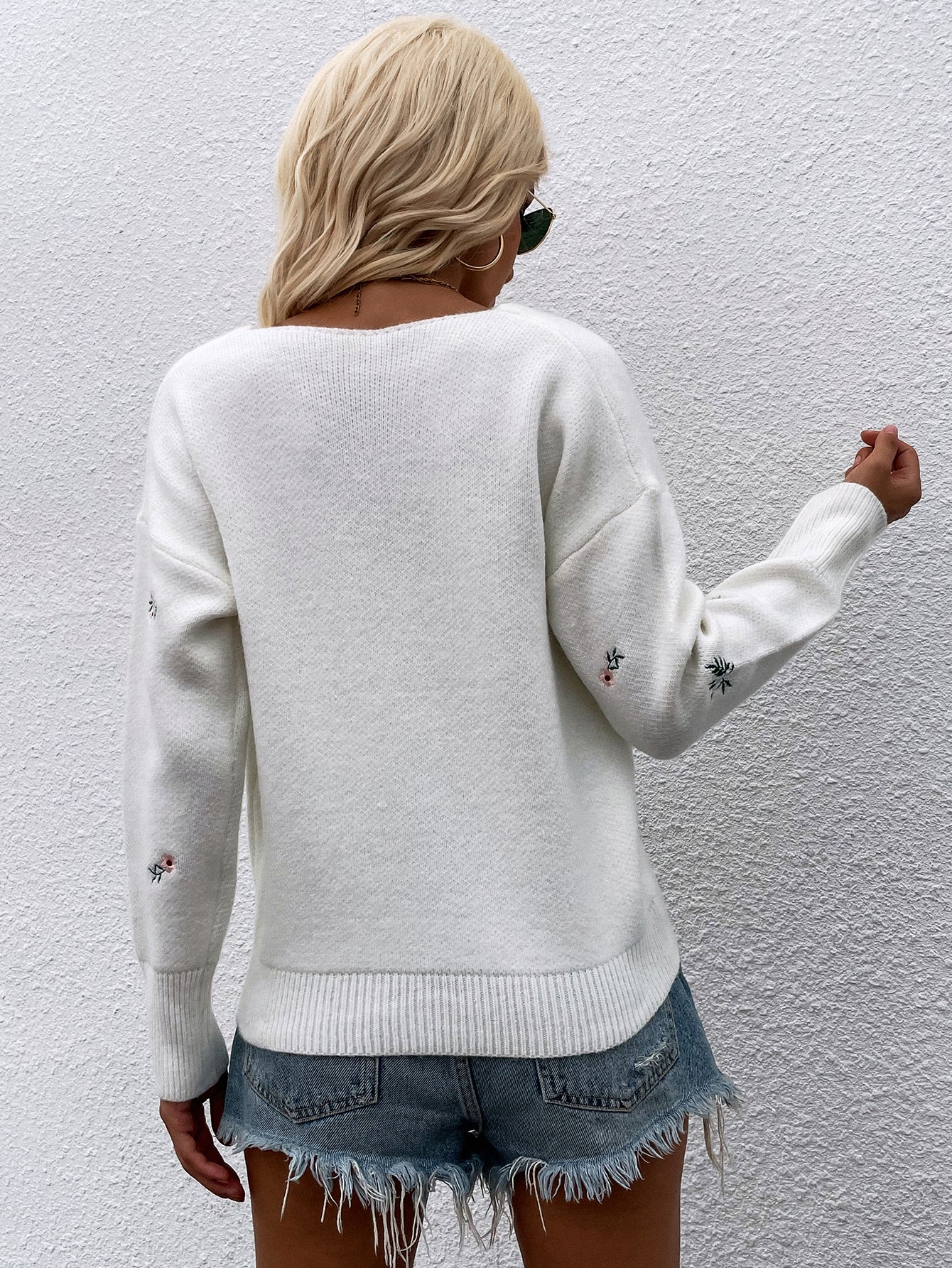 Floral Embroidery V-Neck Sweater