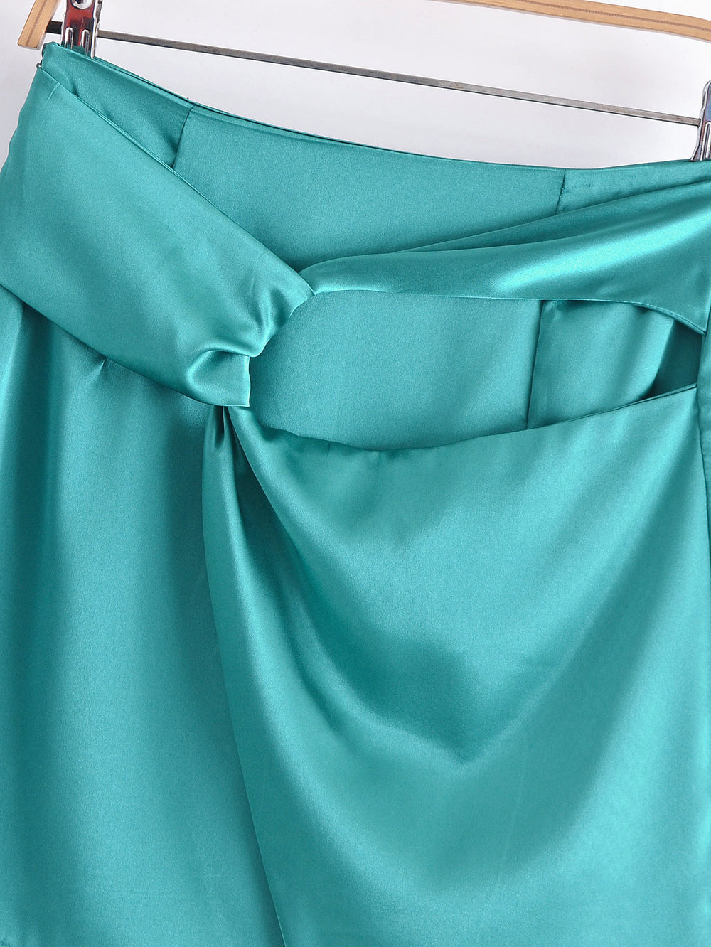 Spring Women Clothing French Retro High Waist Irregular Asymmetric Skirt Mini Skirt Slimming