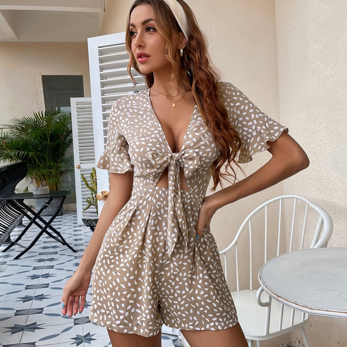 Fashion Sexy V-neck Zipper Hollow-out Long Sleeve  Short Culottes Pleated Lace All-Matching Sexy Romper