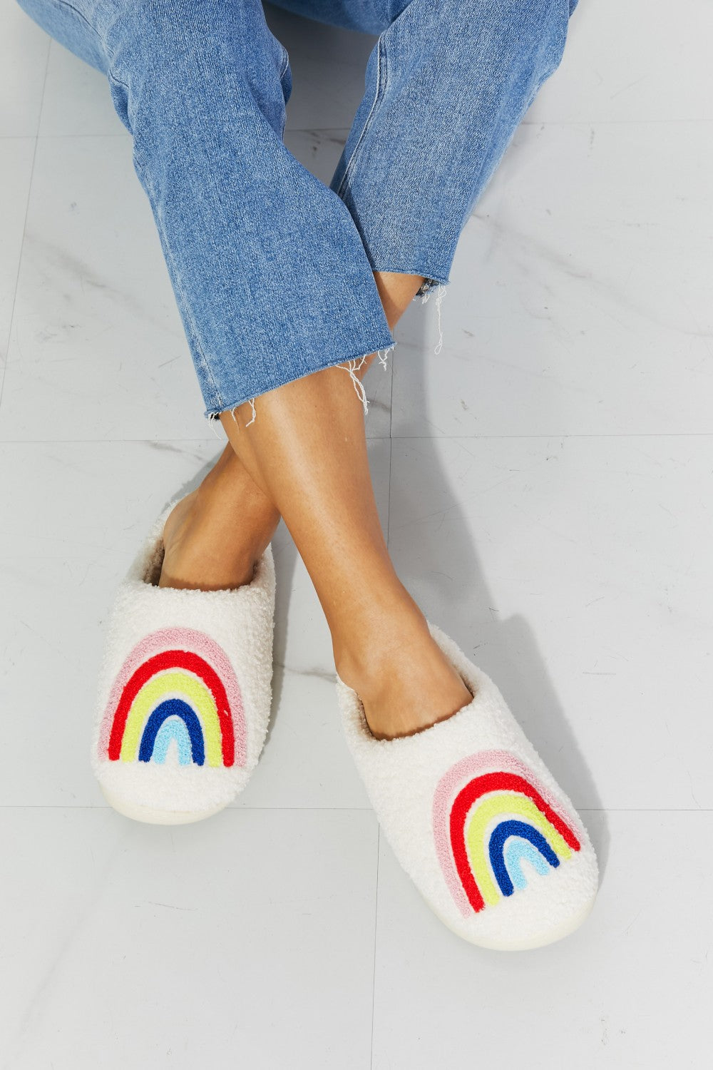 MMShoes Rainbow Plush Slipper - BEAUTY COSMOTICS SHOP