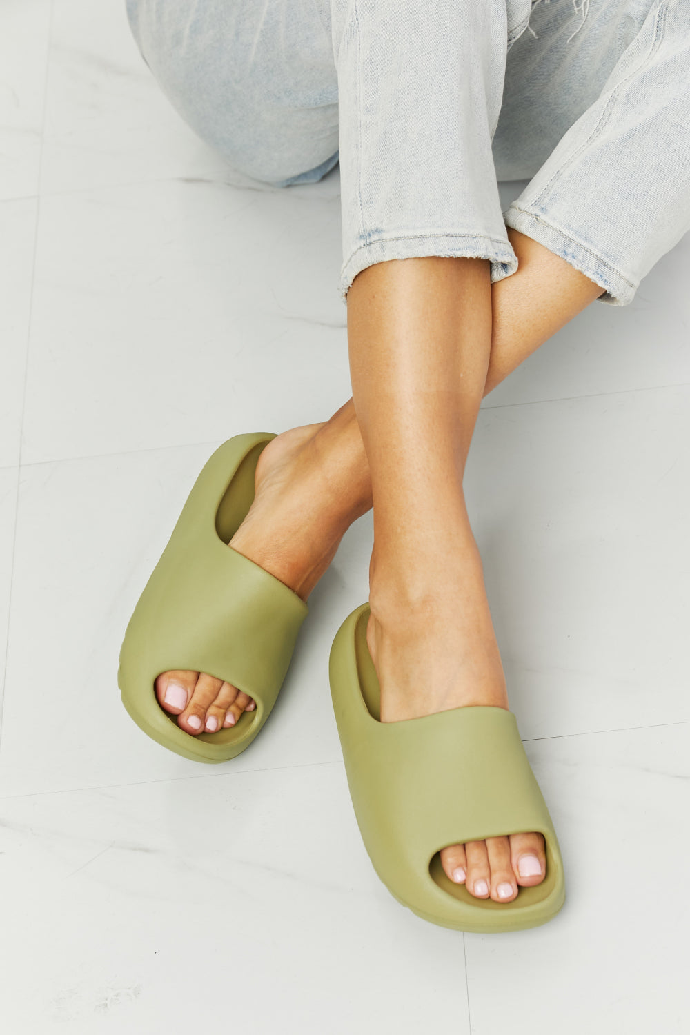 NOOK JOI In My Comfort Zone Slides in Green - BEAUTY COSMOTICS SHOP