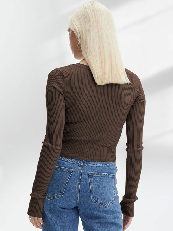 Elegant long-sleeved v-neck knitted top